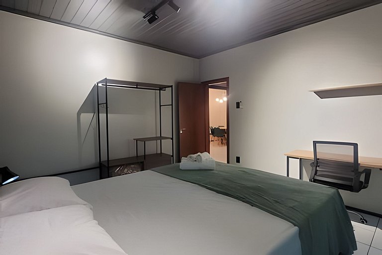 AP101 - Amplo AP no centro c/ AC