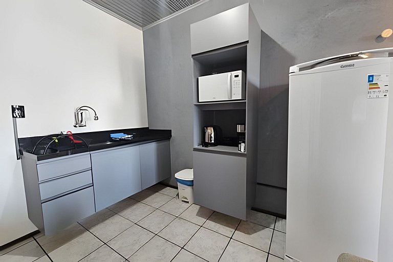 AP104 - Amplo AP no centro c/ AC