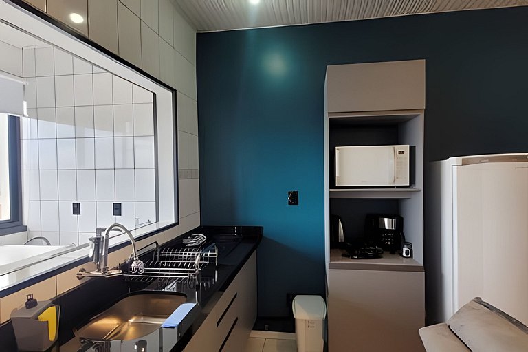 AP102 - Apartamento com AC no centro