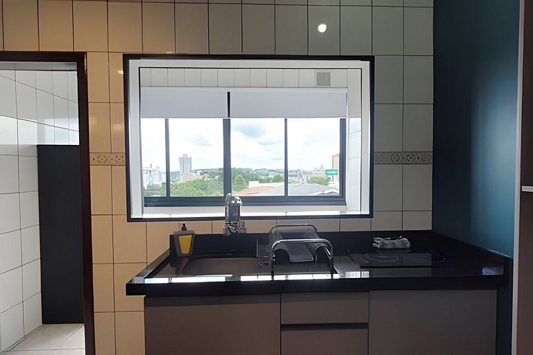 AP102 - Apartamento com AC no centro