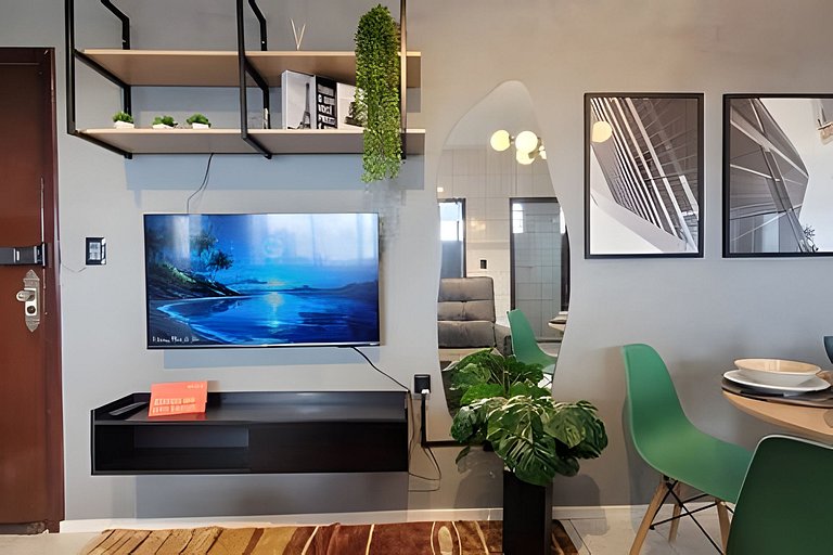 AP102 - Apartamento com AC no centro